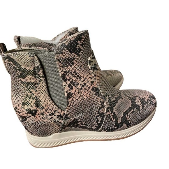 Baretraps Jaci Womens Multi Pastel Hidden Wedge Boot Sz 7.5 Med NWTS - Picture 7 of 7